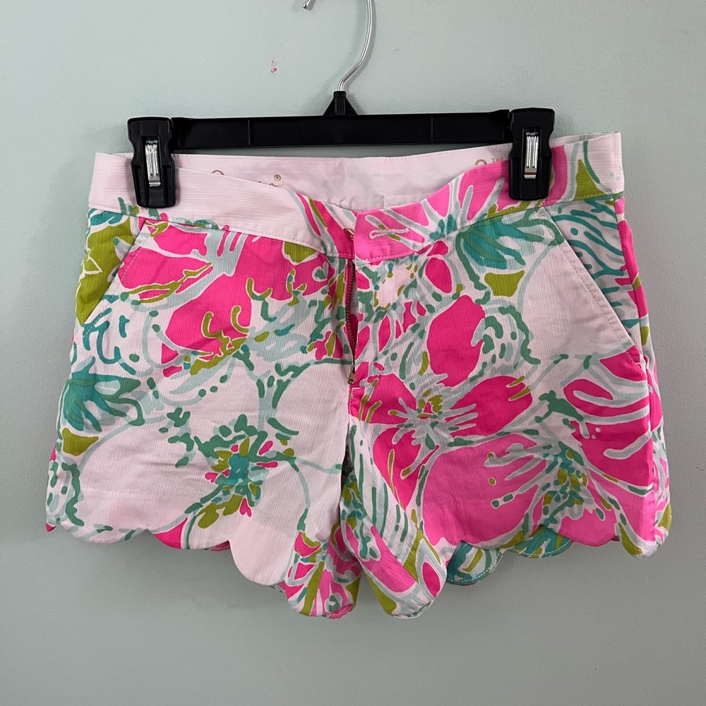 Lilly Pulitzer scalloped shorts